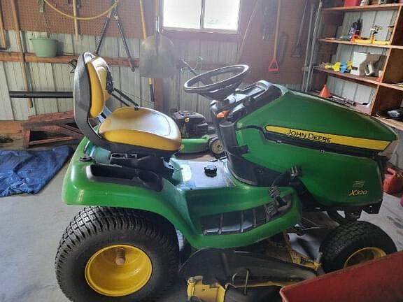 Image of John Deere X320 equipment image 2