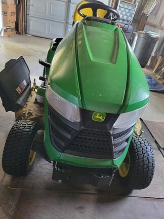 Image of John Deere X320 equipment image 1