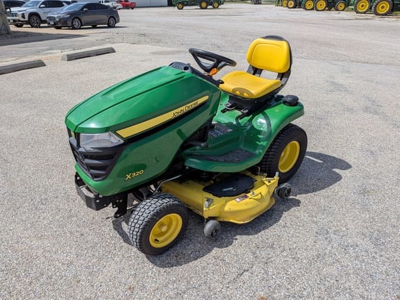 2014 John Deere X320 Equipment Image0