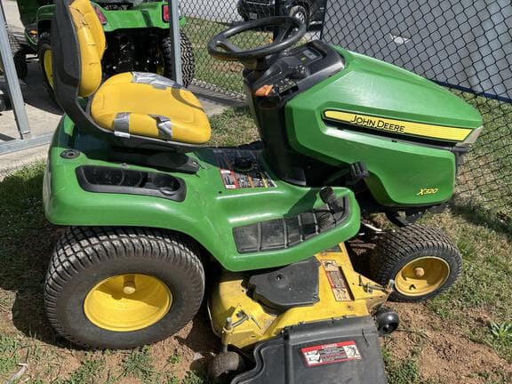 Image of John Deere X320 equipment image 4