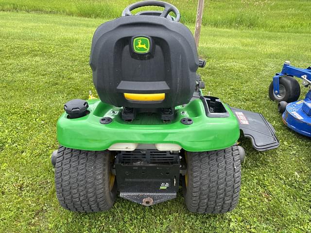 Image of John Deere X320 equipment image 4