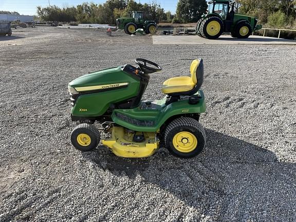 Image of John Deere X324 equipment image 1