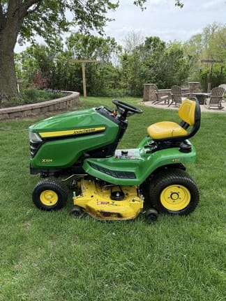 2014 John Deere X324 Equipment Image0