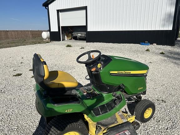 Image of John Deere X324 equipment image 3
