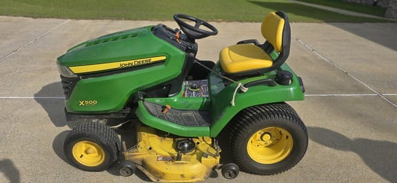 2014 John Deere X500 Equipment Image0
