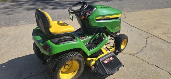 Image of John Deere X500 equipment image 3