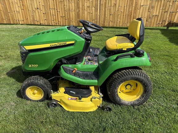 Image of John Deere X500 equipment image 1