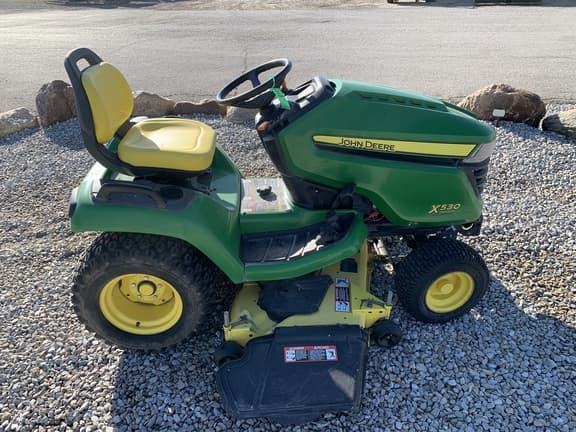 Image of John Deere X530 equipment image 4