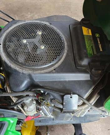 Image of John Deere X530 equipment image 4