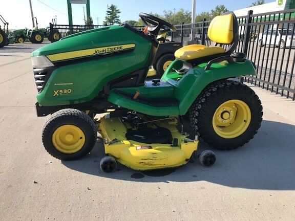 Main image John Deere X530