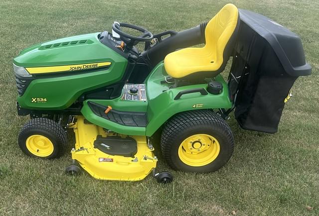 Image of John Deere X534 equipment image 1