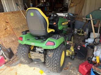 Image of John Deere X540 equipment image 4