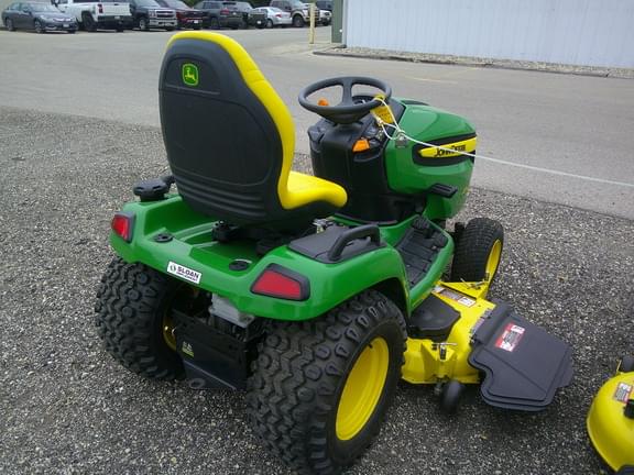 Image of John Deere X540 equipment image 3