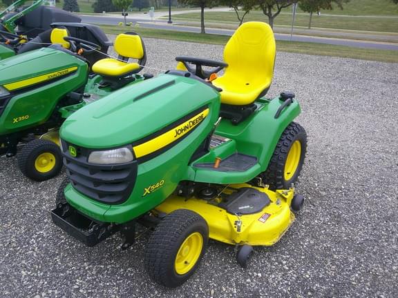 Image of John Deere X540 equipment image 1