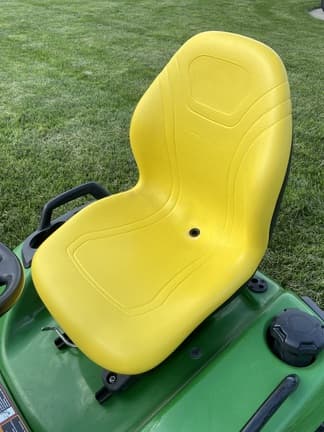 Image of John Deere X540 equipment image 4