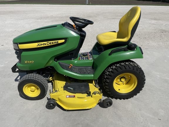 Main image John Deere X540