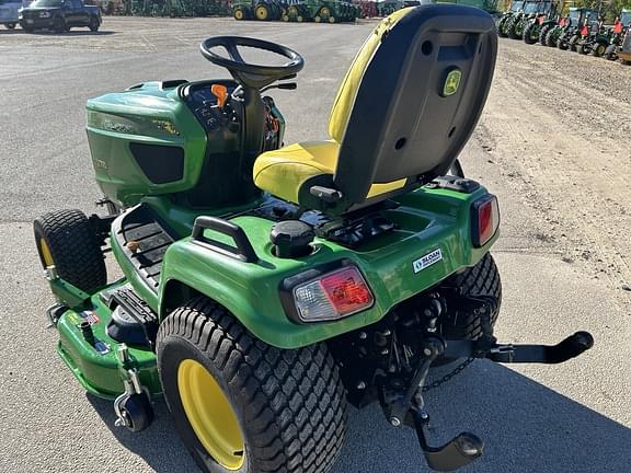 Image of John Deere X710 equipment image 1