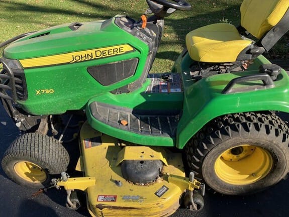 Main image John Deere X730