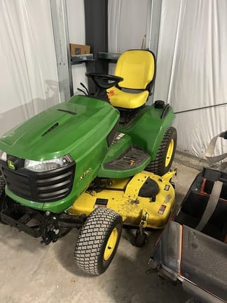 2014 John Deere X730 Equipment Image0