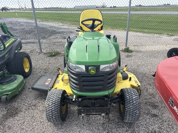 Image of John Deere X730 equipment image 3