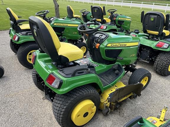 Image of John Deere X730 equipment image 1