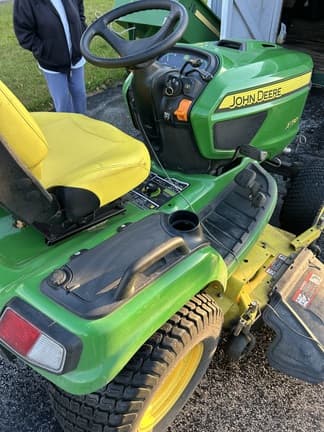 Image of John Deere X730 equipment image 3