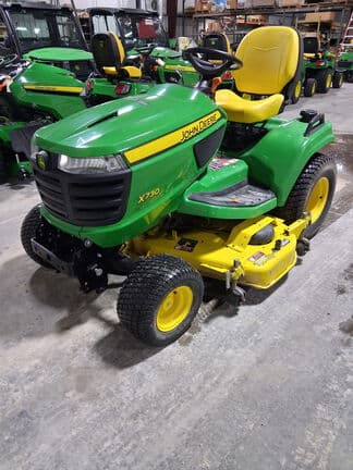 Image of John Deere X730 equipment image 1