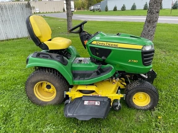 2014 John Deere X730 Image