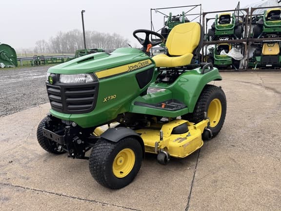 Image of John Deere X730 equipment image 2