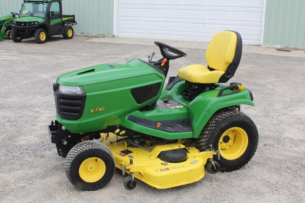 Main image John Deere X730