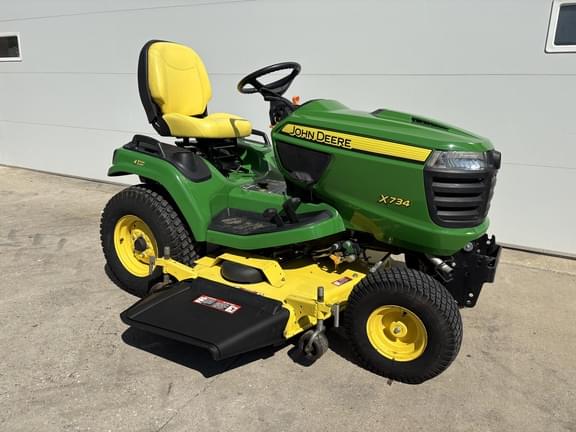 Image of John Deere X734 Primary image