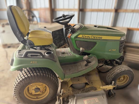 Image of John Deere X734 Image 0