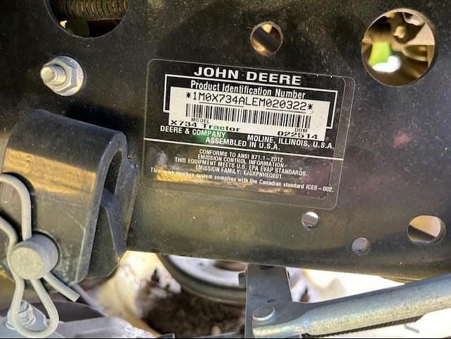 Image of John Deere X734 equipment image 2