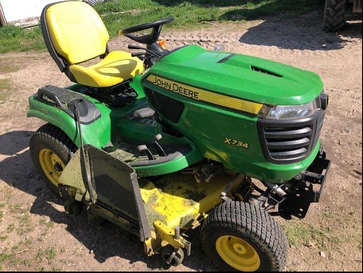 Image of John Deere X734 Primary image