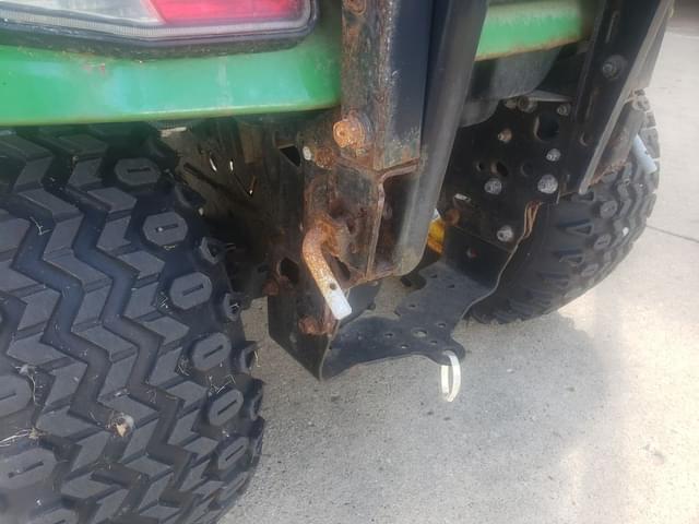 Image of John Deere X738 equipment image 4