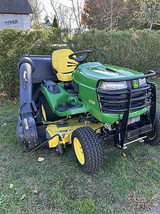 Image of John Deere X738 equipment image 2