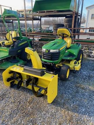 Main image John Deere X739