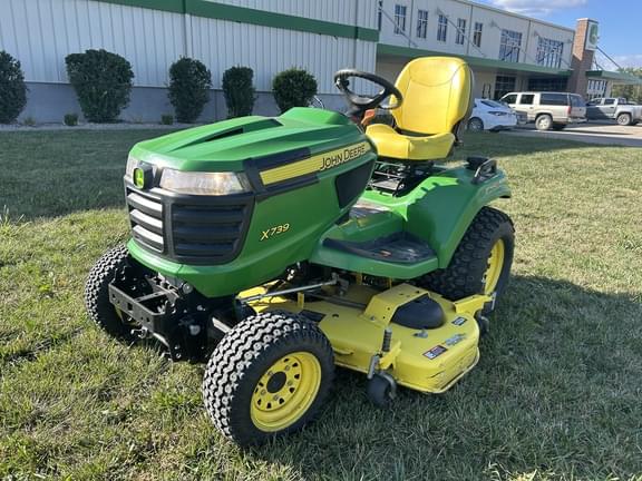 Image of John Deere X739 Primary image