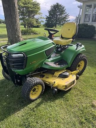 Image of John Deere X739 Primary image