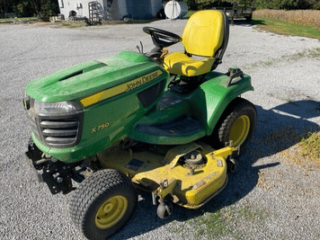 Main image John Deere X750