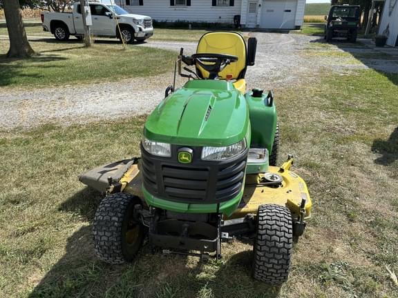 Image of John Deere X750 equipment image 1