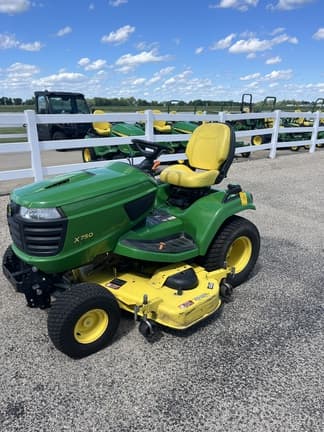 Image of John Deere X750 equipment image 1