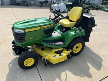 Main image John Deere X754