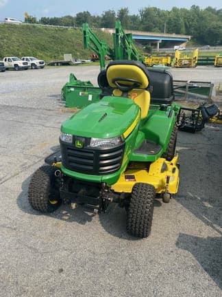 Image of John Deere X758 equipment image 2
