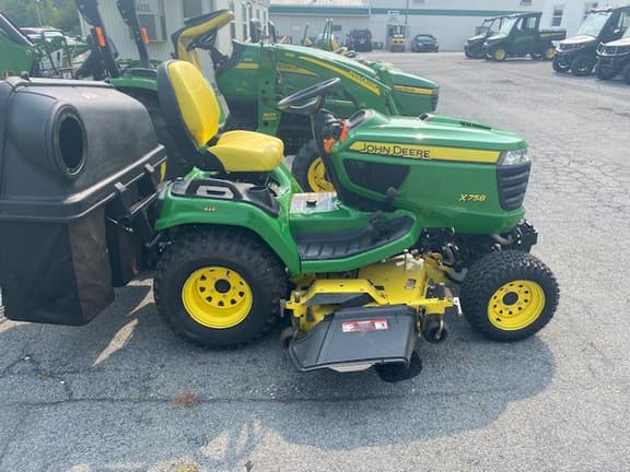 Image of John Deere X758 equipment image 1