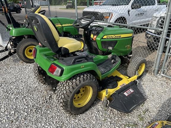 Image of John Deere X758 equipment image 1