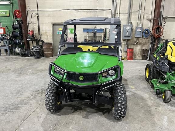 Image of John Deere XUV 550 equipment image 1