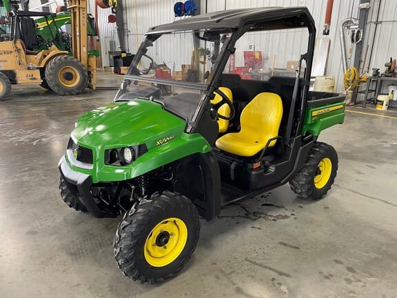 Main image John Deere XUV 550