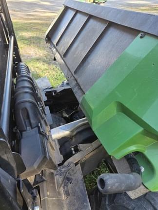 Image of John Deere XUV 550 S4 equipment image 4