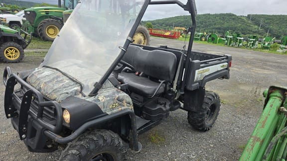 2014 John Deere Gator XUV 625i Equipment Image0